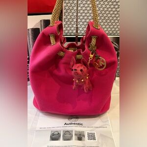 🩷🌺NWOT MICHAEL KORS HOBO DRAWSTRING SHOULDER BAG/AUTHENTICITY PAPER/FUCHSIA🌺🩷
